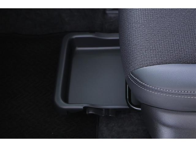 ヤリスクロス Ｚ　バックモニタ　横滑り防止システム　イモビ　カーテンエアバッグ　ＴＶ　クルーズＣ　エアコン　スマートキ－　アルミ　地デジ　キーフリー　パワステ　ダブルエアバック　ＬＥＤヘット　エアバッグ　記録簿有（31枚目）