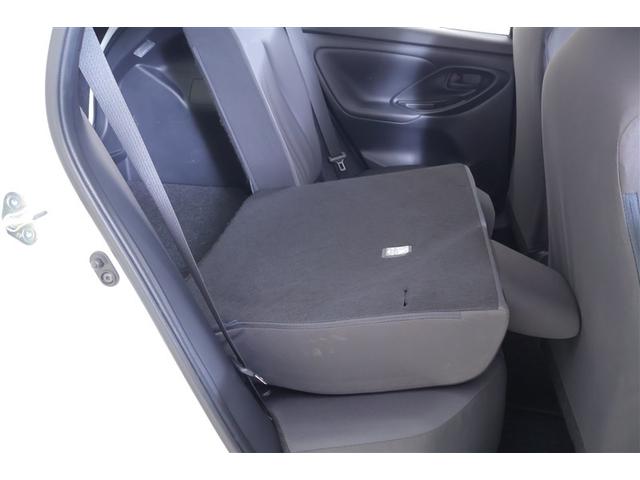 ヤリス X LEDヘッドランプ 被害軽減ブレーキ Bカメラ キーレスエントリー ワンオーナー スマートキー&プッシュスタート 点検記録簿 ミュージックプレイヤー接続可 クルーズコントロール ETC車載器 ESC(17枚目)