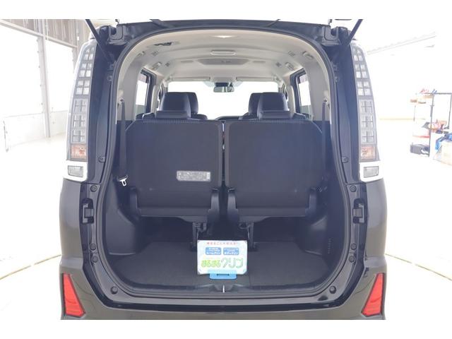 ヴォクシー ハイブリッドＺＳ　煌ＩＩ　電動両側スライドドア　パワーステアリング　ＤＶＤ再生可　リアクーラー　スマキー　地デジＴＶ　横滑防止　１オーナー　点検記録簿　Ｗエアバック　ＡＡＣ　ＬＥＤランプ　エアバッグ　ナビＴＶ　盗難防止装置（18枚目）