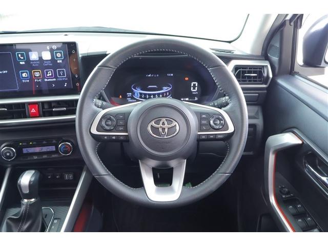 ライズ Ｚ　衝突回避システム　メディアプレイヤー接続　スマートキ－　リヤカメラ　１オナ　アルミホイール　エコアイドル　ＬＥＤライト　オートエアコン　横滑り防止機能　ＴＶ　キーフリー　パワーウインドウ　エアバッグ（10枚目）