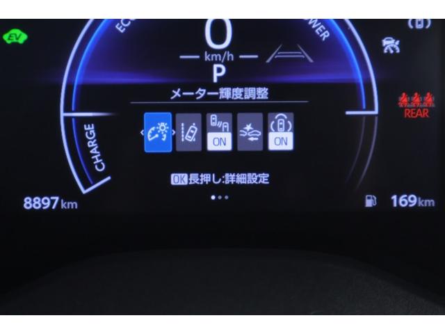 ヤリスクロス ハイブリッドＺ　ドライブレコーダ　インテリジェントキー　アルミホイル　ＬＥＤライト　１オ－ナ－　リアカメラ　クルーズコントロール　整備記録簿　横滑り防止システム　ＴＶ　電動シ－ト　パワステ　オートエアコン　キーフリー（12枚目）