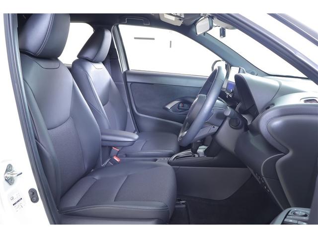 ヤリスクロス ハイブリッドZ ドライブレコーダ インテリジェントキー アルミホイル LEDライト 1オ-ナ- リアカメラ クルーズコントロール 整備記録簿 横滑り防止システム TV 電動シ-ト パワステ オートエアコン キーフリー(15枚目)