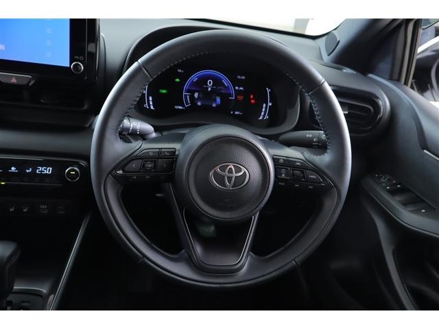 ヤリス ハイブリッドZ TSS キーレス フルセグテレビ オートエアコン バックモニター LEDライト クルコン スマートキー TV ETC ワンオーナー ドライブレコーダー ESC ミュージックプレイヤー接続可 記録簿(10枚目)