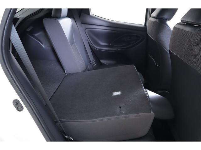 ヤリス ハイブリッドZ TSS キーレス フルセグテレビ オートエアコン バックモニター LEDライト クルコン スマートキー TV ETC ワンオーナー ドライブレコーダー ESC ミュージックプレイヤー接続可 記録簿(17枚目)