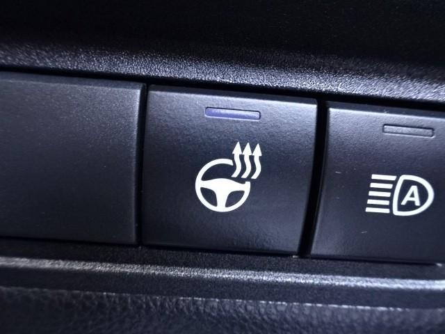 ヤリス ハイブリッドZ TSS キーレス フルセグテレビ オートエアコン バックモニター LEDライト クルコン スマートキー TV ETC ワンオーナー ドライブレコーダー ESC ミュージックプレイヤー接続可 記録簿(26枚目)