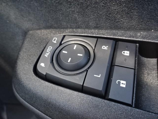 ヤリス ハイブリッドZ TSS キーレス フルセグテレビ オートエアコン バックモニター LEDライト クルコン スマートキー TV ETC ワンオーナー ドライブレコーダー ESC ミュージックプレイヤー接続可 記録簿(29枚目)