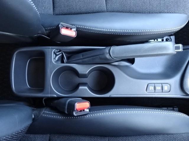 ヤリス ハイブリッドZ TSS キーレス フルセグテレビ オートエアコン バックモニター LEDライト クルコン スマートキー TV ETC ワンオーナー ドライブレコーダー ESC ミュージックプレイヤー接続可 記録簿(31枚目)