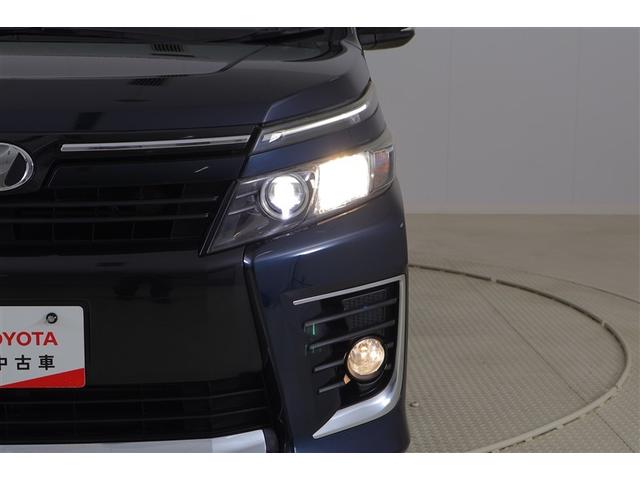 ヴォクシー ＺＳ　両電動スライドドア　地デジ　盗難防止システム　オートエアコン　ダブルエアバッグ　ＤＶＤ再生可　ＥＴＣ　ＬＥＤヘッドライト　キーレスエントリー　メモリーナビ　ナビＴＶ　３列シート　リアオートエアコン（32枚目）