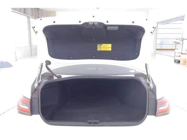 クラウンハイブリッド ＲＳアドバンス　地デジ　衝突被害軽減装置　ドライブレコーダ　黒革シート　ＬＥＤヘットライト　後カメラ　クルコン　ＡＣ　Ｐシート　エアバッグ　ナビＴＶ　セキュリティーアラーム　１００Ｖ充電　キーフリー　スマートキ（18枚目）