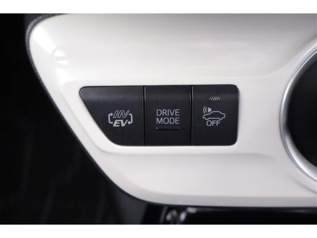 プリウスＰＨＶ Ａ　地デジＴＶ　盗難防止　メモリ－ナビ　エアコン　メディアプレイヤー接続　サイドエアバッグ　オートクルーズ　ＬＥＤランプ　ＥＴＣ付き　キーフリー　ナビＴＶ　スマートキー　ドラレコ　アルミホイール　ＡＢＳ（9枚目）