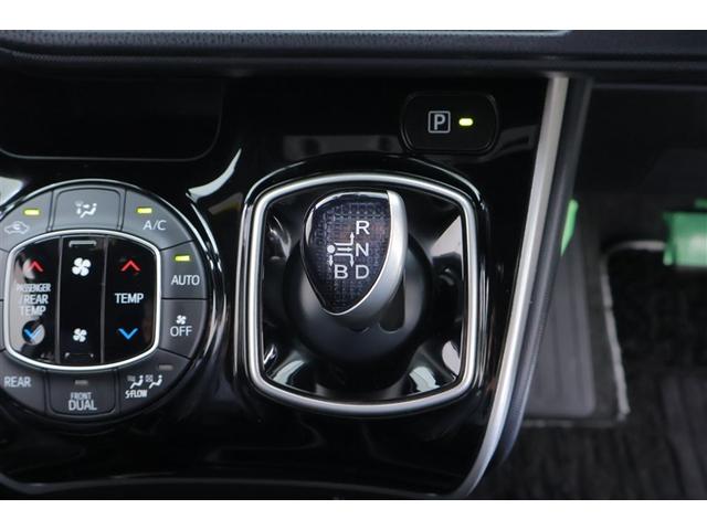 ヴォクシー ハイブリッドZS 煌II 両側パワスラドア キーフリー 1オナ ドラレコ付き 定期点検記録簿 リアエアコン スマートキー&プッシュスタート メモリーナビゲーション フルセグテレビ LEDヘッドライト アルミ ETC車載器(9枚目)