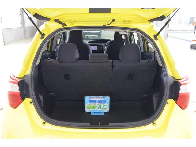 ヴィッツ ハイブリッドＦ　衝突軽減　ＬＥＤヘッドランプ　横滑り防止機能　盗難防止装置　スマートキー＆プッシュスタート　キーレス　ワンセグＴＶ　ＥＴＣ車載器　バックモニター　記録簿　エアコン　パワーステアリング　ＡＢＳ（18枚目）