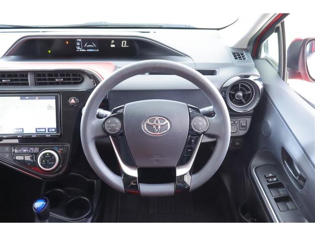 アクア S 衝突軽減B セキュリティー キーレススタート 両席エアバッグ スマートキーシステム バックモニタ ATエアコン VSC 地デジテレビ 運転席エアバッグ パワーウインドー ETC付 パワステ ABS(11枚目)