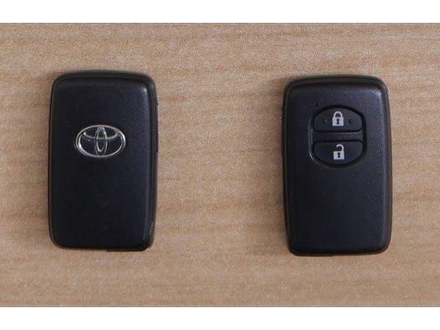 アクア S 衝突軽減B セキュリティー キーレススタート 両席エアバッグ スマートキーシステム バックモニタ ATエアコン VSC 地デジテレビ 運転席エアバッグ パワーウインドー ETC付 パワステ ABS(21枚目)