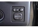 駐車時や狭い道でのすれ違い時に気を使うミラー。電動格納式ドアミラーはそんな時に便利です。