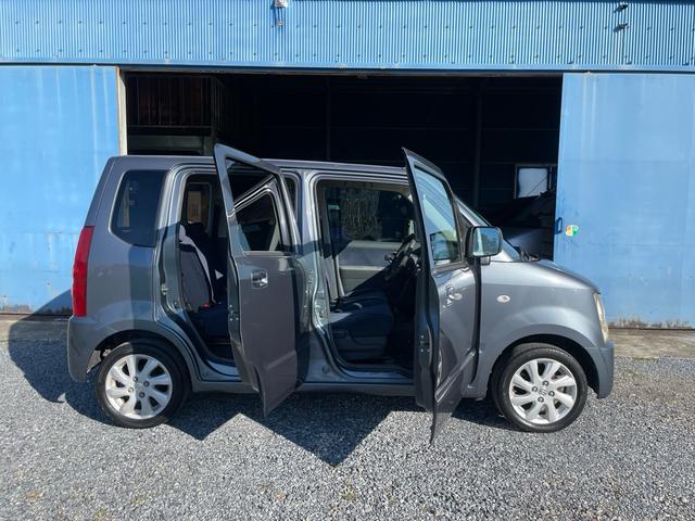 AZワゴン FX 5速マニュアル・車検9年11月まで・修復歴無し・故障診断済・4ナンバー登録可能・バン登録可能・5MT・キーレス・K6A・RR・ミッション・ギア・軽マニュアル(45枚目)