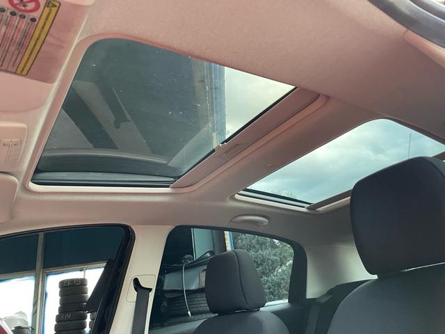 プント 2万キロ代・車検9年11月まで・サンルーフ・修復歴無し・禁煙車・グー鑑定車・ジウジアーロ・デュアロジック・セレスピード・FCAイタリー・(2枚目)