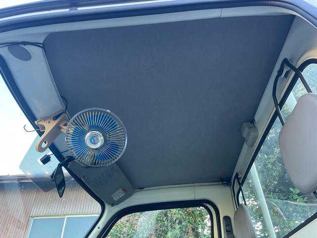 サンバートラック 　オートマ・６万キロ代・車検９年１１月まで・修復歴無し・エアコン無し・パワステ無し・３方開・農繁・２ＷＤ・軽トラ・ノークラ・３ＡＴ・スバル製４気筒・農道のポルシェ（24枚目）