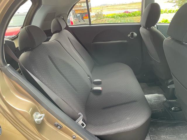 リアシートの状態です。