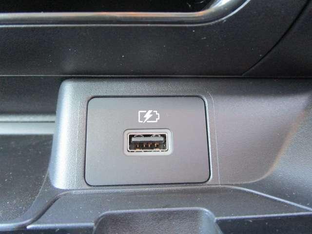 デイズ ６６０　ハイウェイスターＧターボ　プロパイロット　エディション　日産純正メモリーナビ・アラウンドビューモ　アルミ　イモビ　エアバック　ＥＴＣ車載器　ＬＥＤヘッドライト　レーダークルーズ　インテリジェントキー　禁煙車　レーンアシスト　キーレス　ドライブレコーダー　サイドカメラ　アイドリングストップ　エアコン（26枚目）