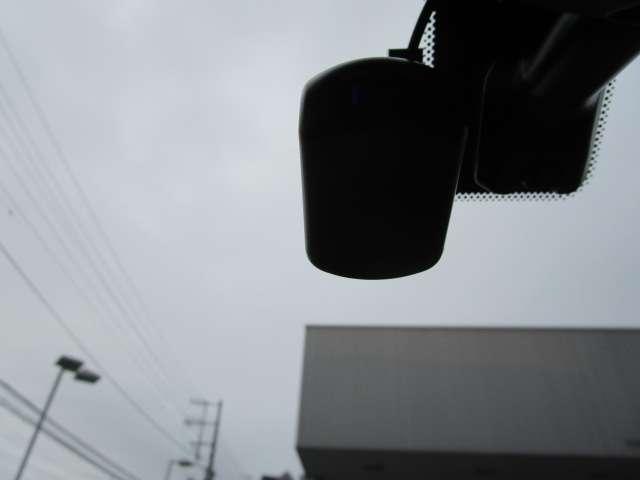 エクストレイル 1.5 G e-4ORCE 4WD 12.3インチコネクトナビ・アラウンドビュー 本革S 1オーナー パークアシスト 禁煙 LEDヘッドランプ ナビTV スマートキー レーダークルーズ LKA キーフリー ETC 4WD アルミホイール メモリーナビ 記録簿 ドライブレコーダー(13枚目)