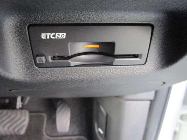 エクストレイル １．５　Ｇ　ｅ－４ＯＲＣＥ　４ＷＤ　１２．３インチ日産コネクトナビ・アラウンドビ　試乗車　１オーナー　パークアシスト　禁煙　ＬＥＤヘッドランプ　ナビＴＶ　スマートキー　レーダークルーズ　ＬＫＡ　キーフリー　ＥＴＣ　４ＷＤ　アルミホイール　メモリーナビ　記録簿　ドライブレコーダー（11枚目）