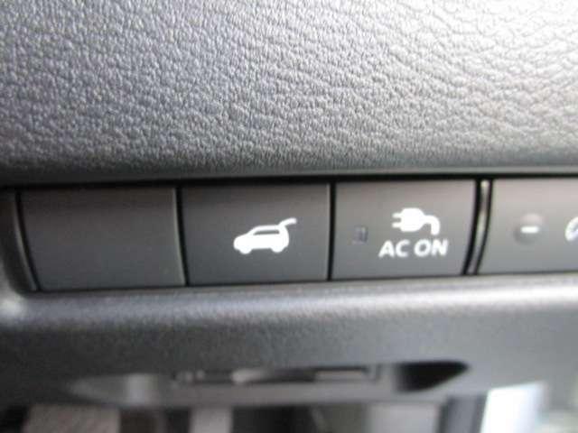 エクストレイル １．５　Ｇ　ｅ－４ＯＲＣＥ　４ＷＤ　１２．３インチ日産コネクトナビ・アラウンドビ　試乗車　１オーナー　パークアシスト　禁煙　ＬＥＤヘッドランプ　ナビＴＶ　スマートキー　レーダークルーズ　ＬＫＡ　キーフリー　ＥＴＣ　４ＷＤ　アルミホイール　メモリーナビ　記録簿　ドライブレコーダー（16枚目）