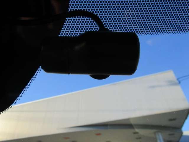 デイズ ６６０　Ｘ　日産純正メモリーナビ・アラウンドビュー　アラウンドＭ　踏み間違え防止　禁煙　スマートキー　イモビライザー　バックカメラ　１オーナー　カーナビ　レーンキープ　アイドリングストップ　ドライブレコーダー　キーレス　フルオートエアコン　ＬＥＤライト（15枚目）