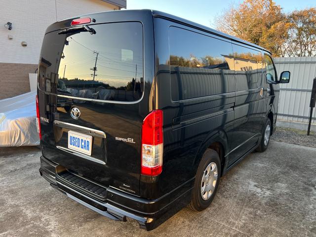 ハイエースバン スーパーＧＬ　ダークプライムＩＩ　４ＷＤ車　モデリスタエアロ　登録済未使用車　全方位カメラ（4枚目）