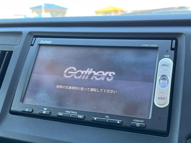 Ｇ　禁煙車　純正ナビ　バックカメラ　ＥＴＣ　スマートキー　オートエアコン　ＤＶＤ再生　ＣＤプレーヤー　盗難防止装置　プライバシーガラス(3枚目)