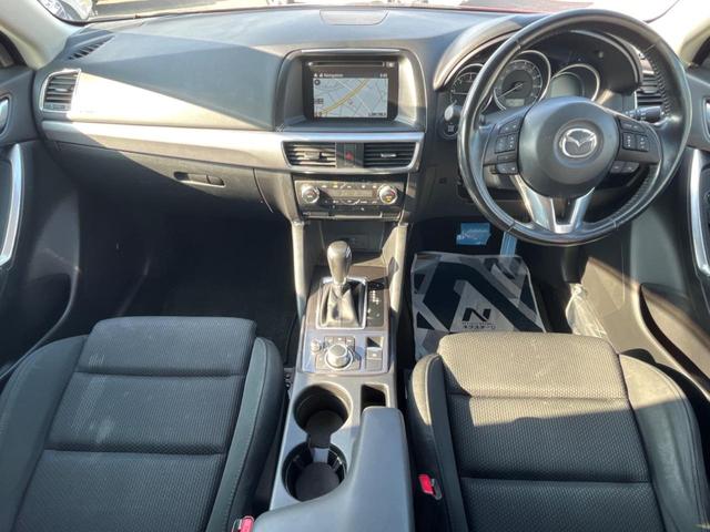 ＣＸ－５ ＸＤ　プロアクティブ　禁煙車　純正ナビ　レーダークルーズ　バックカメラ　セーフティクルーズＰＫＧ　ＥＴＣ　ＬＥＤヘッドライト　レーンキープアシスト　革巻きステアリング　純正１７インチアルミホイール　ＣＤ　ＤＶＤ再生（2枚目）