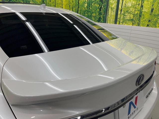 ＥＳ ＥＳ３００ｈ　バージョンＬ　ムーンルーフ　マークレビンソン　デジタルインナーミラー　リアスポイラー　黒革　全席シートヒーター　３席独立温度調整オートエアコン　パノラミックビューモニター　ＢＳＭ　ハンズフリーパワートランクリット（5枚目）