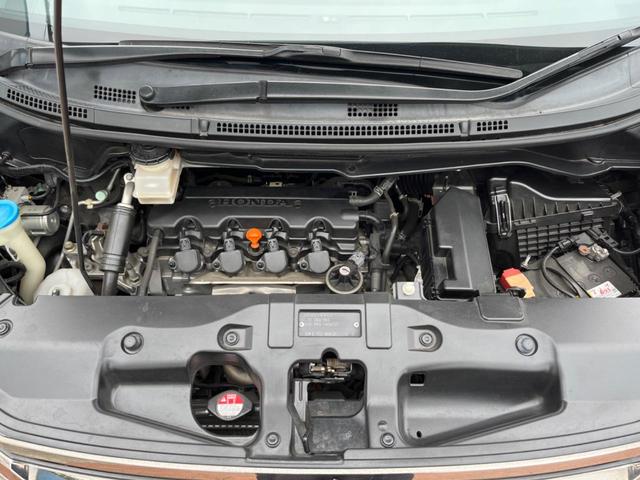 ステップワゴンスパーダ Ｚ　クールスピリット　両側電動ドア　ＳＤナビ　後席モニター　バックカメラ　衝突被害軽減システム　ドラレコ　スマートキー　ＨＩＤヘッド　ビルトインＥＴＣ　クルコン　オートライト　オートエアコン　純正１７インチアルミ（20枚目）
