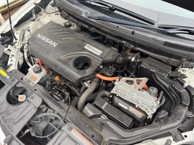 エクストレイル 20X ハイブリッド エマージェンシーブレーキP 4WD SDナビ 後席モニター 寒冷地仕様 衝突被害軽減システム ドラレコ コーナーセンサー スマートキー LEDヘッド ビルトインETC 車線逸脱警報 オートライト デュアルエアコン(18枚目)