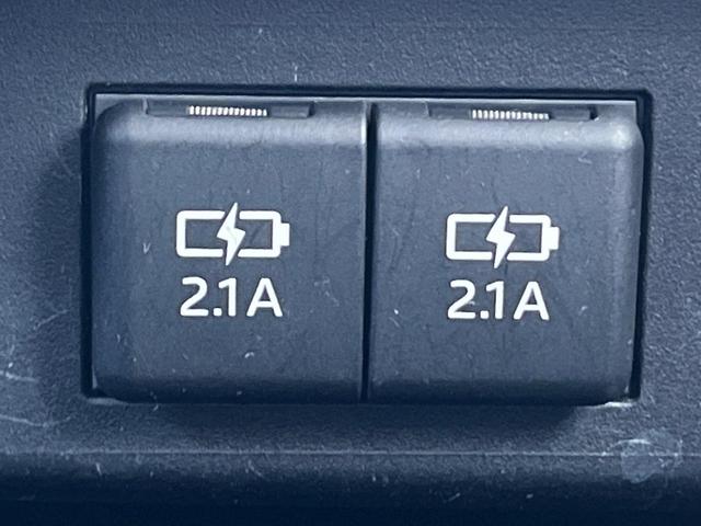 シエンタ G クエロ モデリスタフルエアロ 両側電動ドア SDナビ バックカメラ 衝突被害軽減システム ドラレコ コーナーセンサー スマートキー LEDヘッド ビルトインETC オートハイビーム オートライト(36枚目)