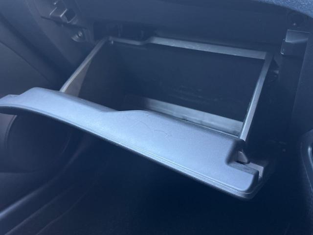 シエンタ G クエロ モデリスタフルエアロ 両側電動ドア SDナビ バックカメラ 衝突被害軽減システム ドラレコ コーナーセンサー スマートキー LEDヘッド ビルトインETC オートハイビーム オートライト(39枚目)