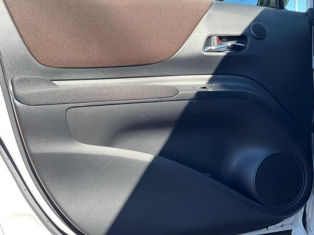 シエンタ G クエロ モデリスタフルエアロ 両側電動ドア SDナビ バックカメラ 衝突被害軽減システム ドラレコ コーナーセンサー スマートキー LEDヘッド ビルトインETC オートハイビーム オートライト(40枚目)