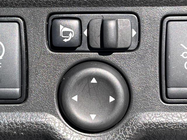 ノート X SDナビ バックカメラ 衝突被害軽減システム スマートキー LEDヘッド ETC 車線逸脱警報 オートライト オートエアコン Bluetooth CD フルセグ(31枚目)