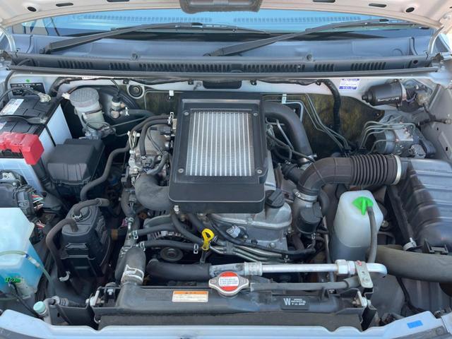 ジムニー ランドベンチャー　４ＷＤ　ＳＤナビ　シートヒーター　ＥＴＣ　純正１６インチアルミ　Ｂｌｕｅｔｏｏｔｈ　フルセグ（19枚目）