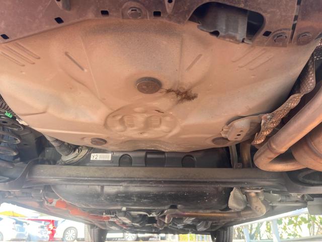 アクア Ｓスタイルブラック　衝突被害軽減システム　コーナーセンサー　スマートキー　ＬＥＤヘッド　ビルトインＥＴＣ　車線逸脱警報　オートライト　オートエアコン　ＣＤ（19枚目）