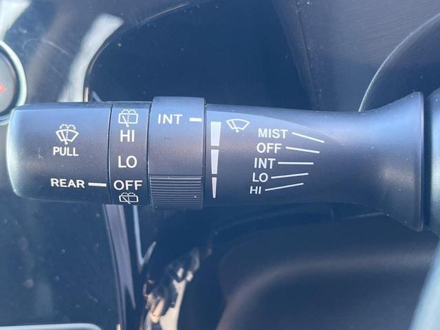 アクア Ｓスタイルブラック　衝突被害軽減システム　コーナーセンサー　スマートキー　ＬＥＤヘッド　ビルトインＥＴＣ　車線逸脱警報　オートライト　オートエアコン　ＣＤ（22枚目）