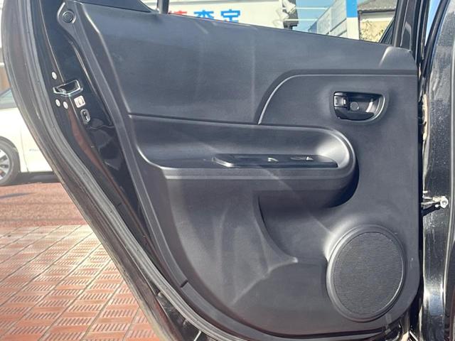 アクア Ｓスタイルブラック　衝突被害軽減システム　コーナーセンサー　スマートキー　ＬＥＤヘッド　ビルトインＥＴＣ　車線逸脱警報　オートライト　オートエアコン　ＣＤ（40枚目）