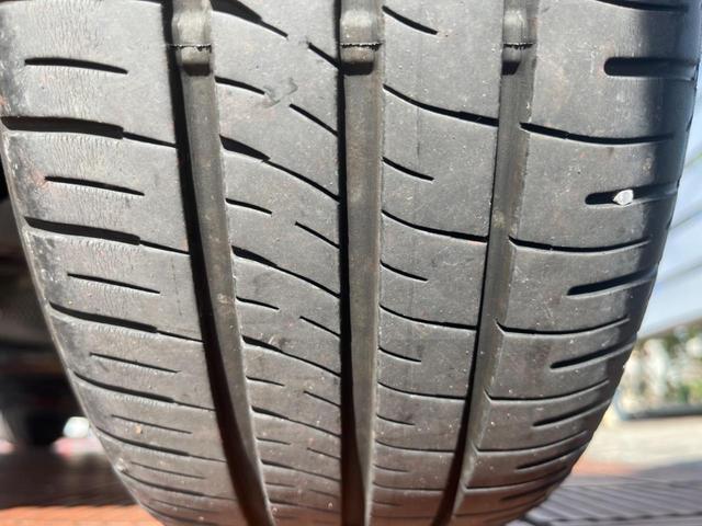 アクア Ｓスタイルブラック　衝突被害軽減システム　コーナーセンサー　スマートキー　ＬＥＤヘッド　ビルトインＥＴＣ　車線逸脱警報　オートライト　オートエアコン　ＣＤ（50枚目）