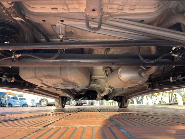 ワゴンＲスティングレー Ｘ　禁煙車　ドラレコ　スマートキー　ＨＩＤヘッド　純正１５インチアルミ　オートエアコン　ＣＤ　地デジ（18枚目）