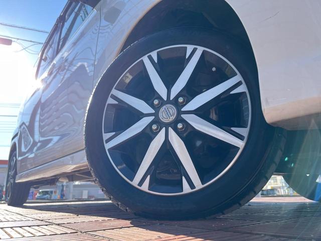 デイズルークス ハイウェイスター　Ｘ　Ｖセレクション　両側電動ドア　全周囲カメラ　衝突被害軽減システム　禁煙車　ハーフレザーシート　ドラレコ　スマートキー　ＬＥＤヘッド　ＥＴＣ　純正１５インチアルミ　オートハイビーム　車線逸脱警報　オートライト（15枚目）