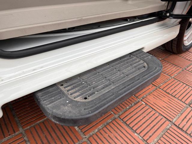 エブリイワゴン ＰＺターボスペシャル　両側電動ドア　ＨＤＤナビ　バックカメラ　１００Ｖ電源　禁煙車　ドラレコ　ＨＩＤヘッド　ＥＴＣ　純正１４インチアルミ　オートエアコン　Ｂｌｕｅｔｏｏｔｈ　ＣＤ　ＤＶＤ再生　フルセグ（5枚目）