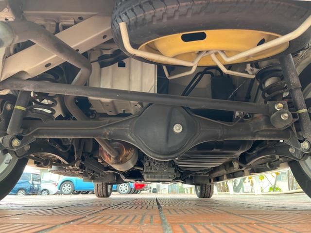 エブリイワゴン ＰＺターボスペシャル　両側電動ドア　ＨＤＤナビ　バックカメラ　１００Ｖ電源　禁煙車　ドラレコ　ＨＩＤヘッド　ＥＴＣ　純正１４インチアルミ　オートエアコン　Ｂｌｕｅｔｏｏｔｈ　ＣＤ　ＤＶＤ再生　フルセグ（19枚目）