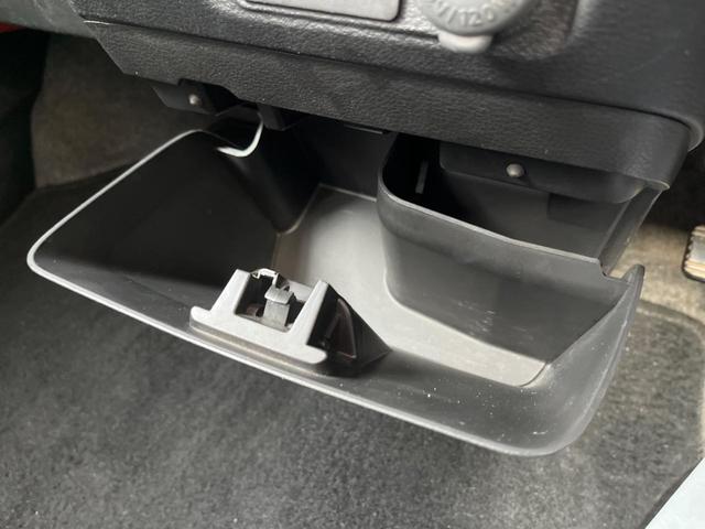 スペーシアカスタムZ ベースグレード 両側電動ドア 衝突被害軽減システム シートヒーター スマートキー HIDヘッド ETC 純正14インチアルミ 車線逸脱警報 オートライト オートエアコン Bluetooth CD DVD再生(33枚目)