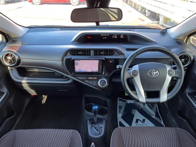 アクア Ｇ　純正ＳＤナビ　バックカメラ　衝突被害軽減システム　禁煙車　コーナーセンサー　スマートキー　ＬＥＤヘッド　ビルトインＥＴＣ　クルコン　オートハイビーム　車線逸脱警報　オートライト　オートエアコン（2枚目）