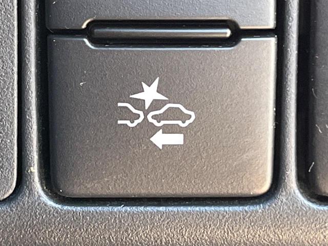 アクア Ｇ　純正ＳＤナビ　バックカメラ　衝突被害軽減システム　禁煙車　コーナーセンサー　スマートキー　ＬＥＤヘッド　ビルトインＥＴＣ　クルコン　オートハイビーム　車線逸脱警報　オートライト　オートエアコン（5枚目）